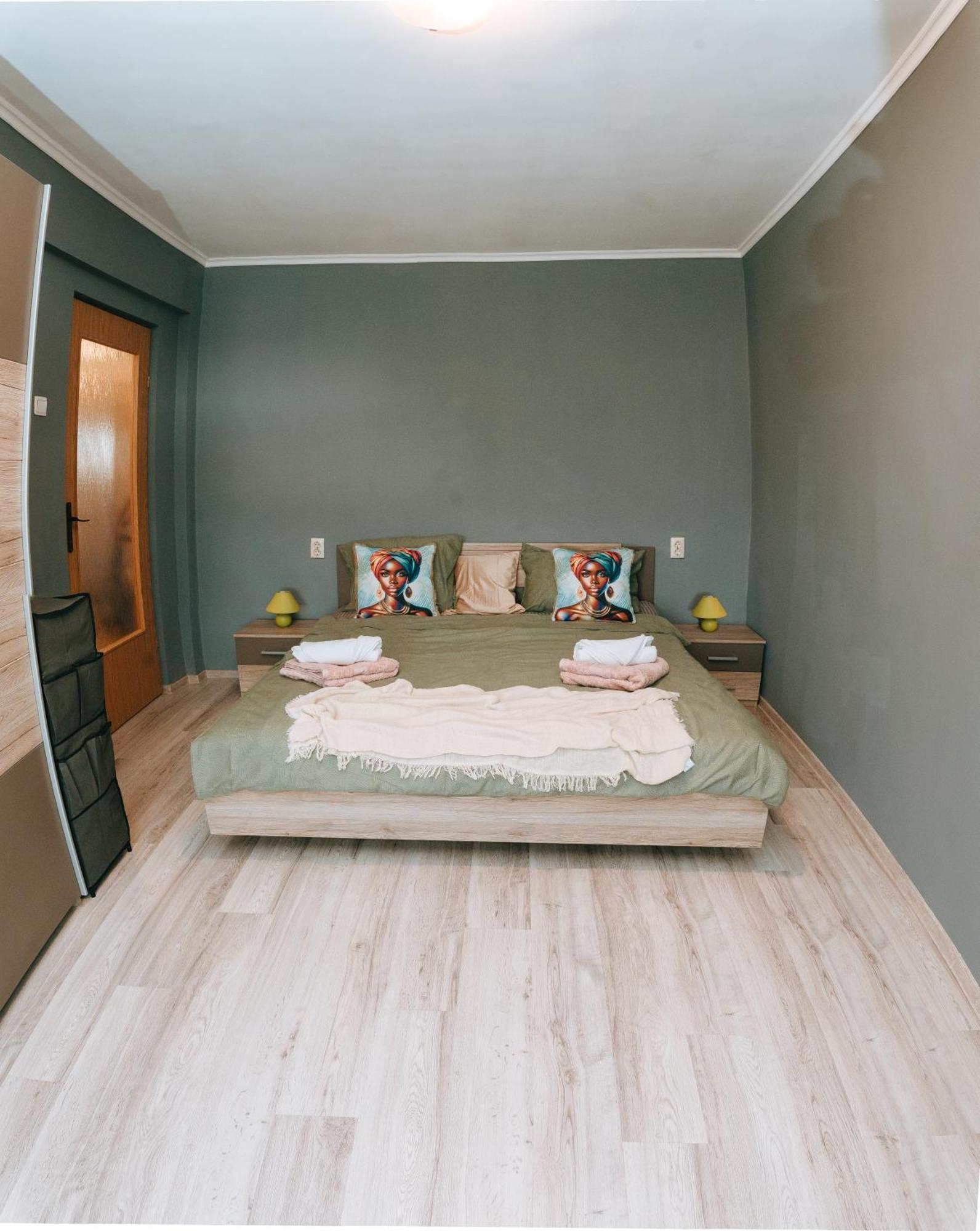 Relax Apartment Oradea Exterior photo
